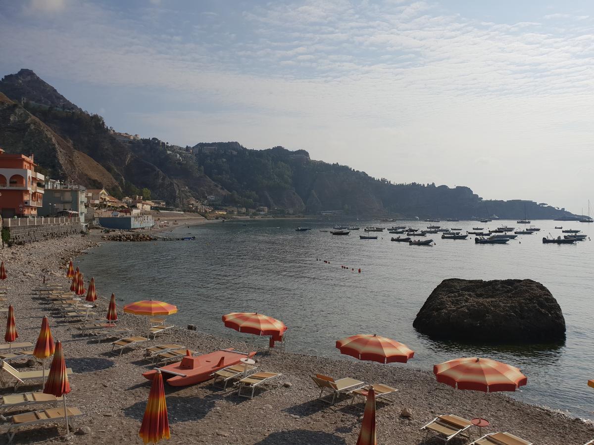 Th Luxury Rooms & Apartment Giardini Naxos Esterno foto
