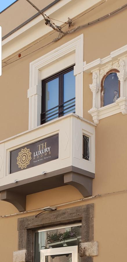 Th Luxury Rooms & Apartment Giardini Naxos Esterno foto